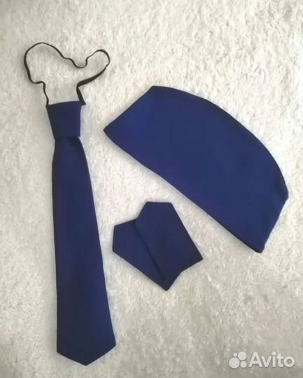 Пилотка, галстук, погоны