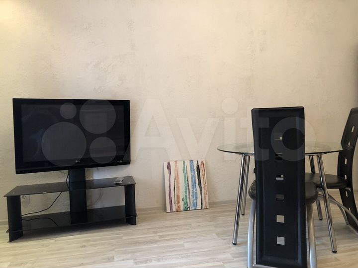 2-к. квартира, 63 м², 8/16 эт.