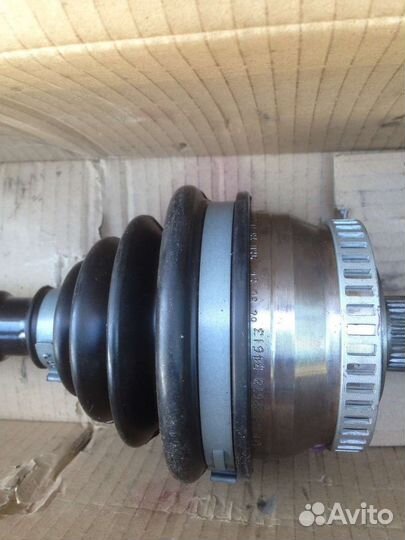 Приводной вал в сборе VAG