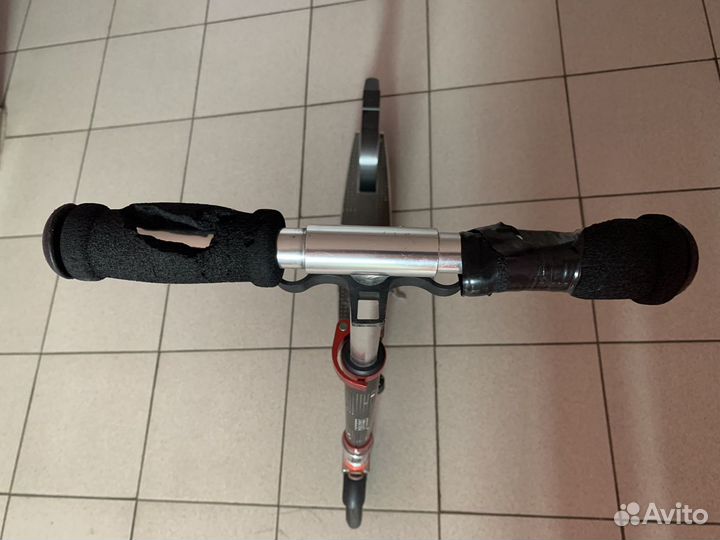 Самокат Roces 200