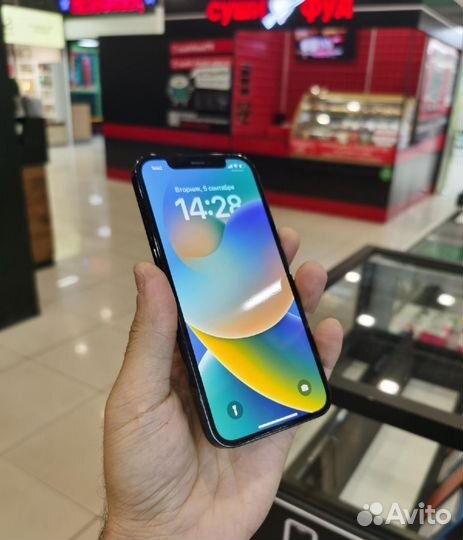 iPhone 12 Pro с чеком, не вскрывался