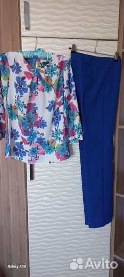 Костюм женский брючный, размер 42