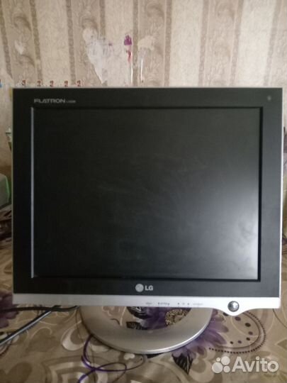Монитор LG