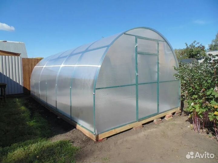 Теплицы из поликарбоната с установкой
