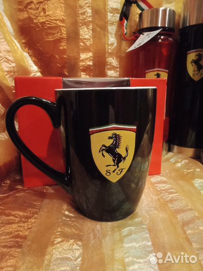 Полезные аксессуары от Shell & Scuderia Ferrari