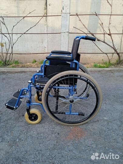 Инвалидная коляска
