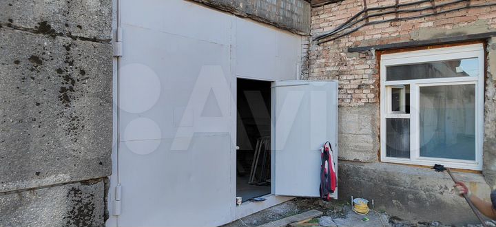 Склад, 300 м²