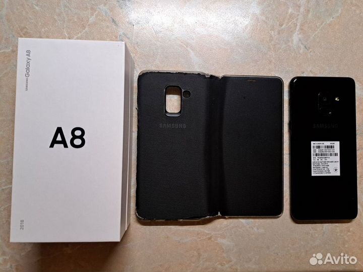 Samsung Galaxy A8 (2018), 4/32 ГБ