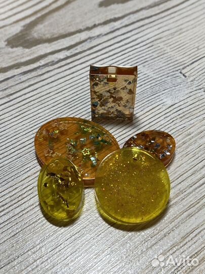 Подвески из эпоксидной смолы