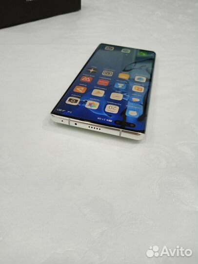 HUAWEI Mate 40 Pro, 8/256 ГБ