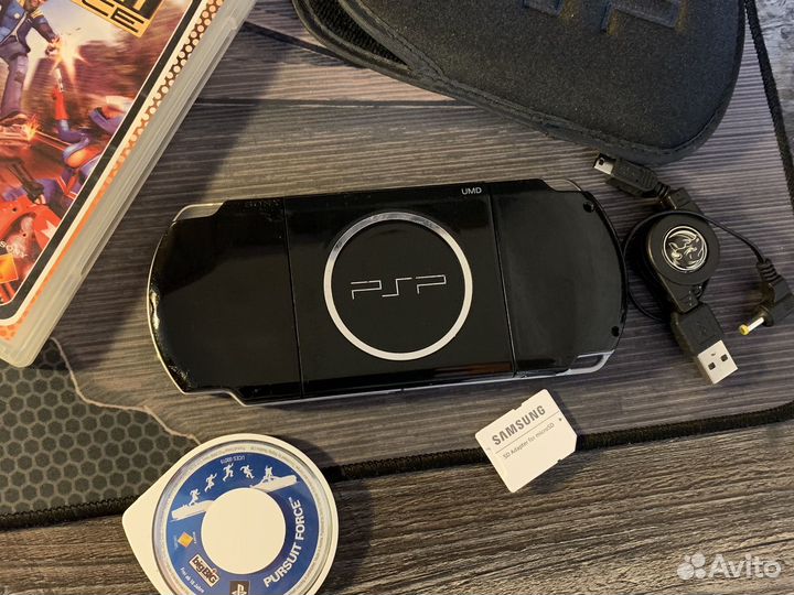 Sony PSP 3008 Piano Black 64gb 7500 игр (комплект)