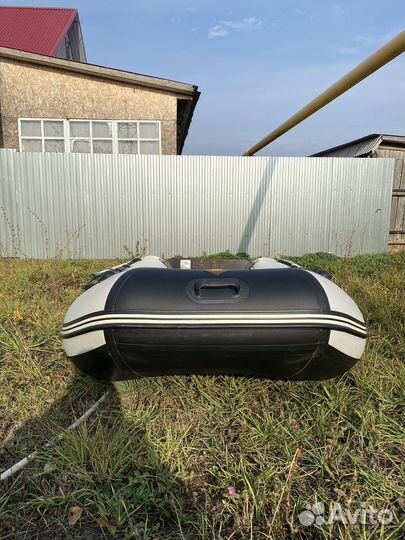 Моторная лодка ривьера 2900с