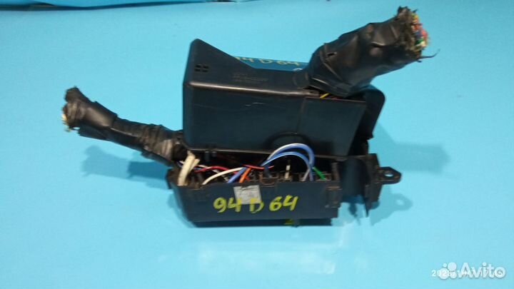 Блок предохранителей для Mitsubishi Outlander XL