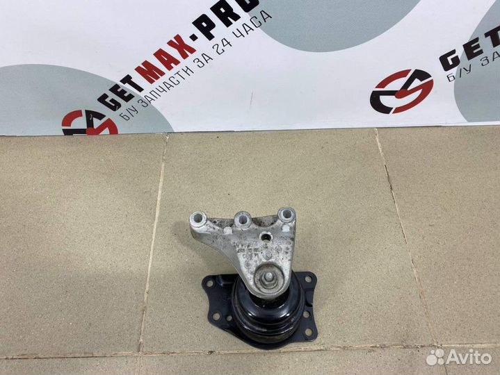 Опора двигателя правая Skoda Rapid 2013-2020