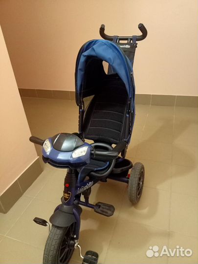 Детский велосипед с ручкой
