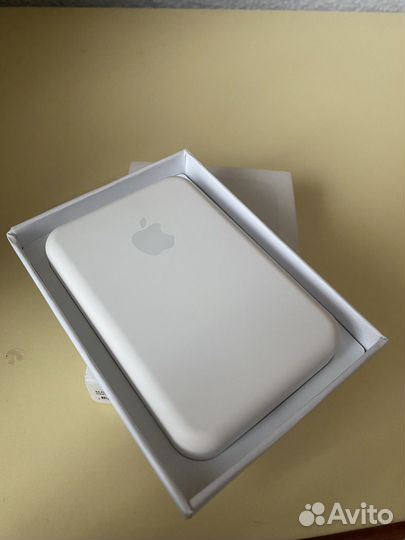 Повербанк magsafe