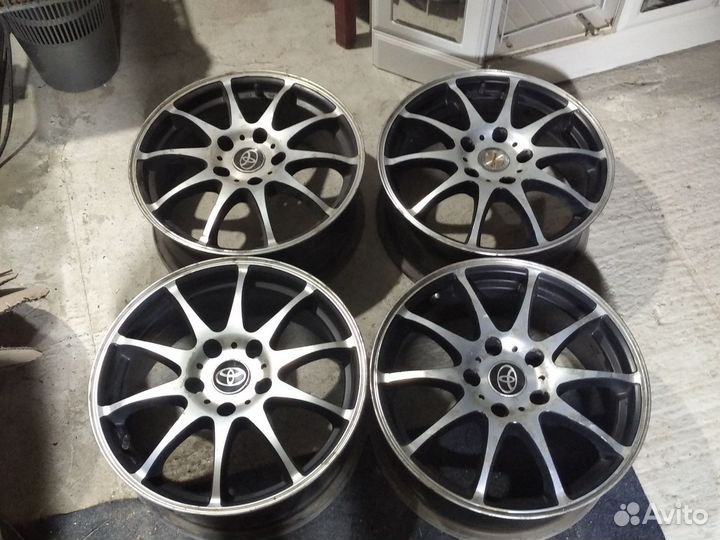 Литые диски 5 114,3 R16