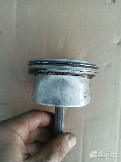 Поршень с шатуном Pajero Sport II 2008-2013 г