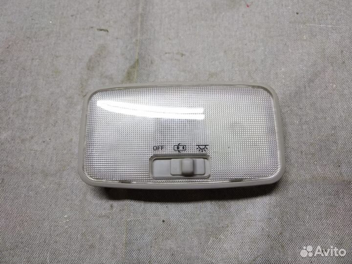 Плафон салонный задний Toyota Rav 4 40 рест