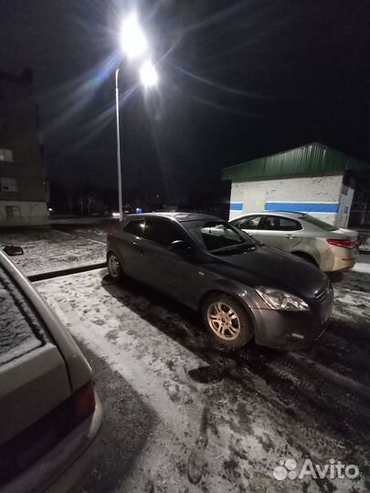 Kia Ceed 2.0 МТ, 2008, 331 000 км