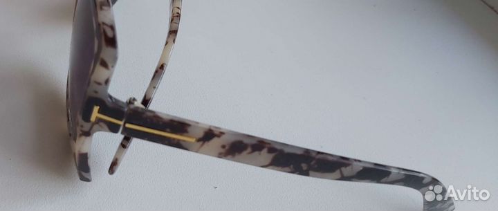 Солнцезащитные очки