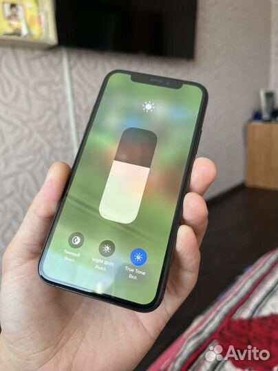 iPhone Xs, 64 ГБ