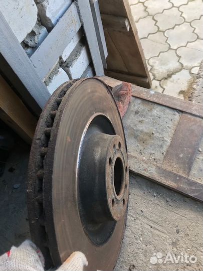 Передние тормозные диски Ауди А8 D3 Audi A8