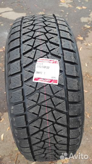Bridgestone Blizzak DM-V2 275/50 R22