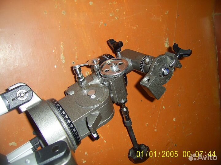 Штатив тренога