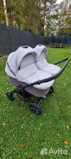 Коляска для двойни