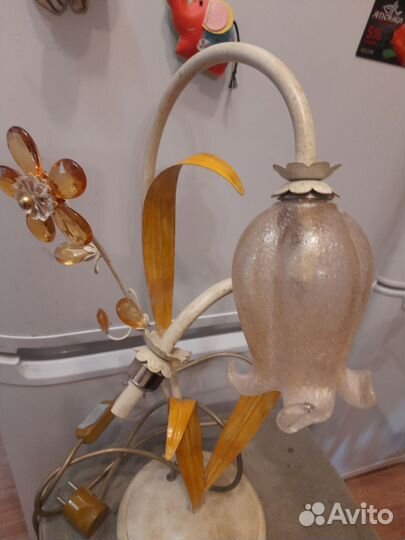 Светильник настольный