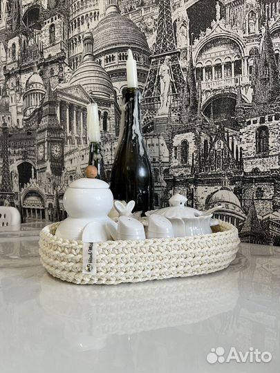 Поднос декоративный,вязаный
