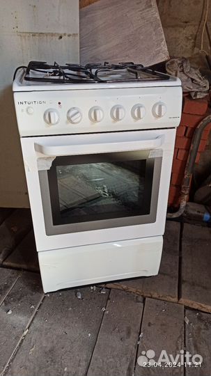 Газовая плита с электрической духовкой