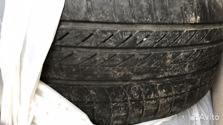 Goodyear EfficientGrip 255/50 R19