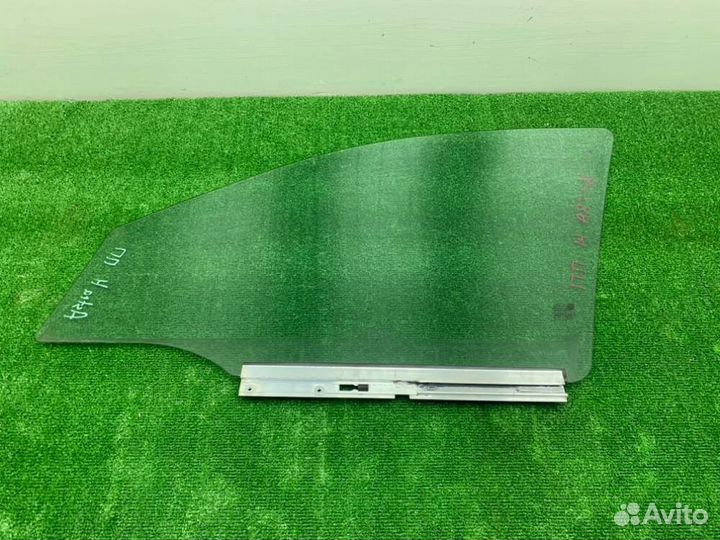 Стекло двери переднее правое Opel Astra H L48