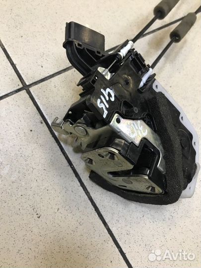 Замок дверной задний правый Nissan Almera G15