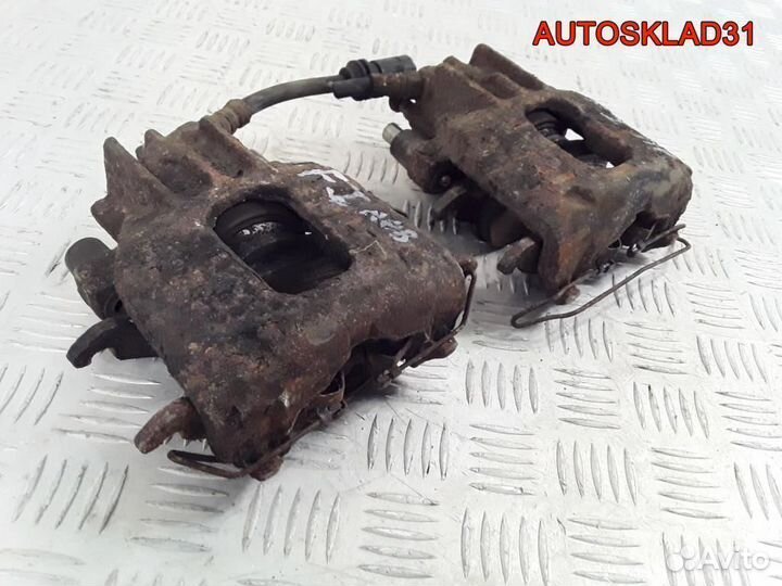 Суппорт тормозной передний Ford Focus 11478514