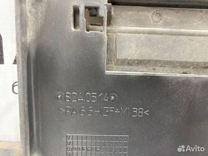 Диффузор в сборе Land Rover Freelander 2 L359