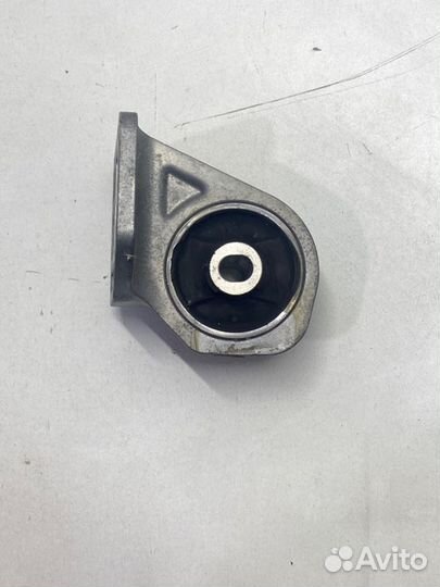 Подушка двигателя передняя левая Toyota Camry