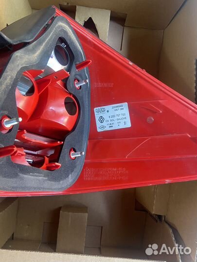 Фонарь задний левый Renault megane