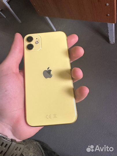 iPhone 11, 64 ГБ