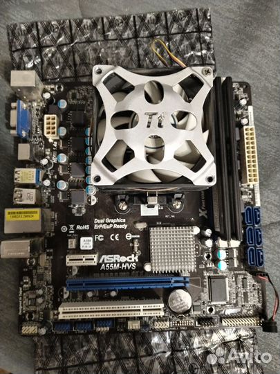 Материнская плата с процессором