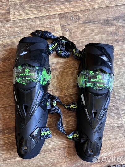 Мотонаколенники