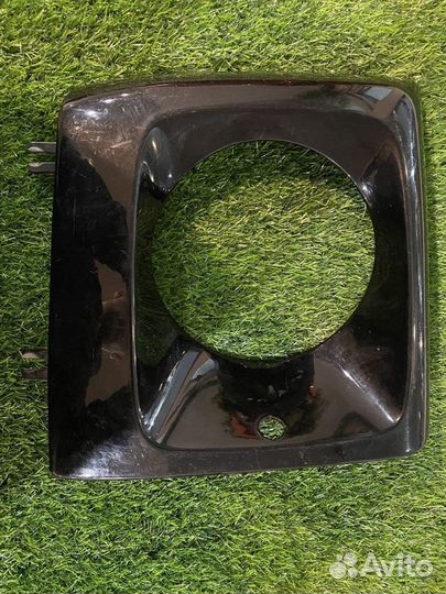 Рамка фары Mercedes Benz G-Class