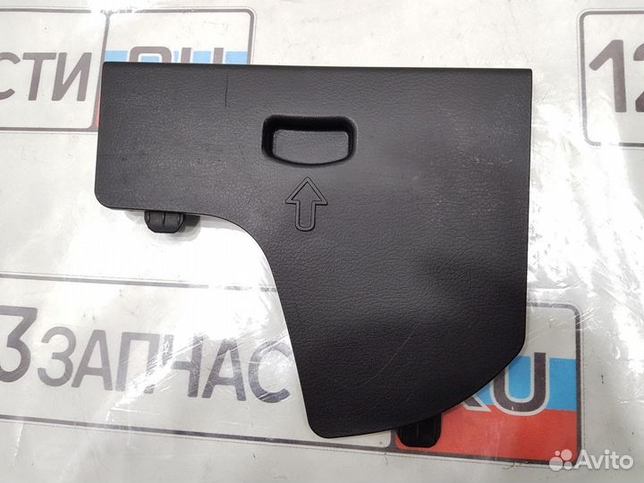 Заглушка панели багажника левая Ssangyong Actyon