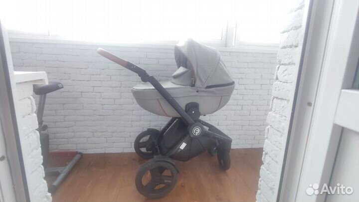 Детская коляска 3 в 1 Verdi Futuro