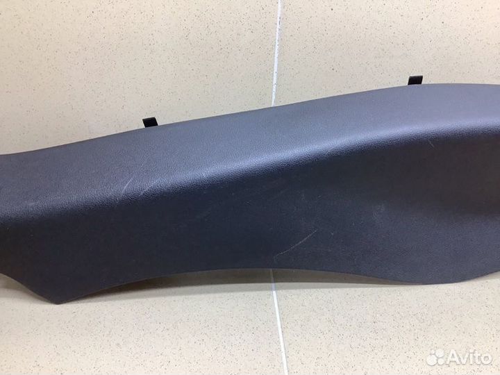Обшивка стойки задняя правая Renault Megane 3