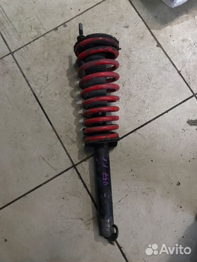 Стойка подвески передняя правая Alfa Romeo 147