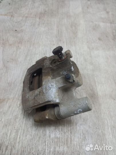 Суппорт тормозной задний левый Lifan Solano 2010-2