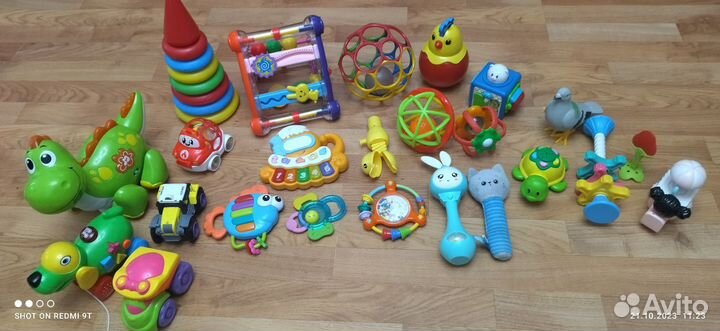 Развивающие игрушки пакетом